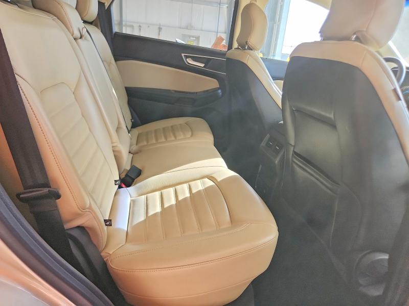 2018 Ford Edge sel