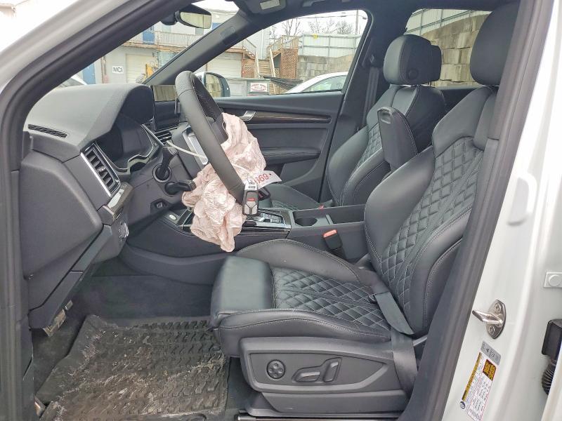 2025 Audi SQ5 Premium Plus