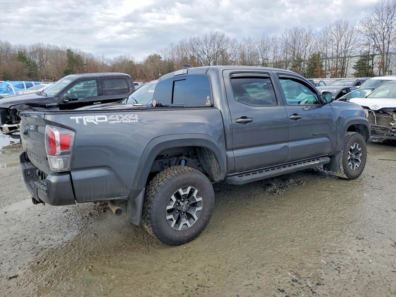 2022 Toyota Tacoma TRD OFF-Road