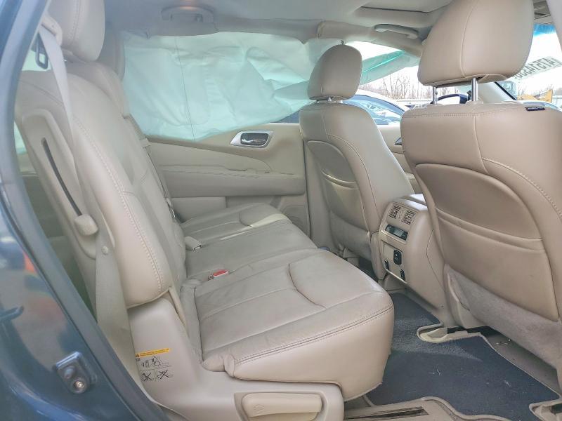 2014 Nissan Pathfinder sl