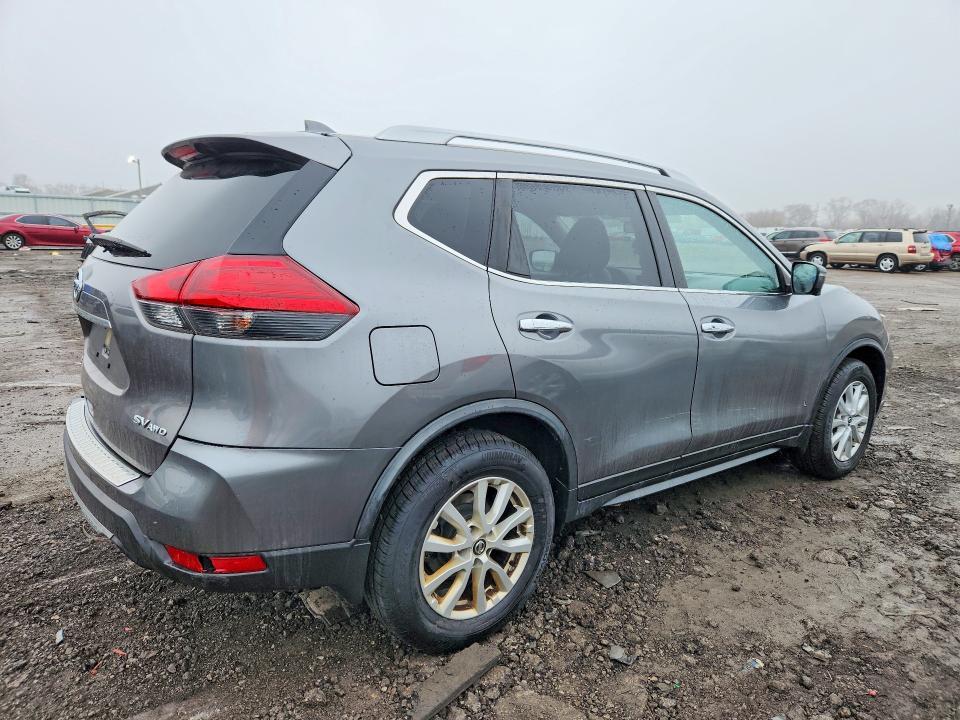 2017 Nissan Rogue sv