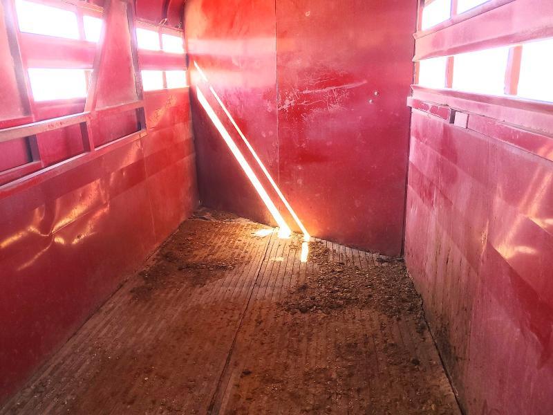 1995 Sutt 1995 Horse Trailer