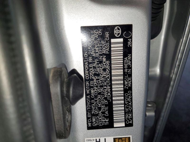 2019 Toyota Prius le