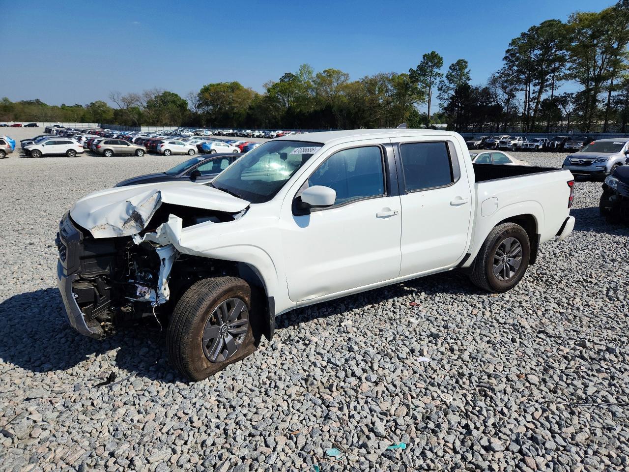 2025 Nissan Frontier SV