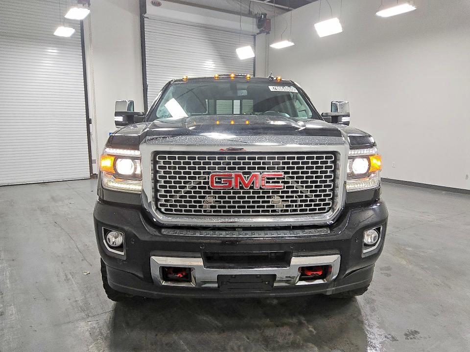 2015 GMC Sierra K2500 Denali