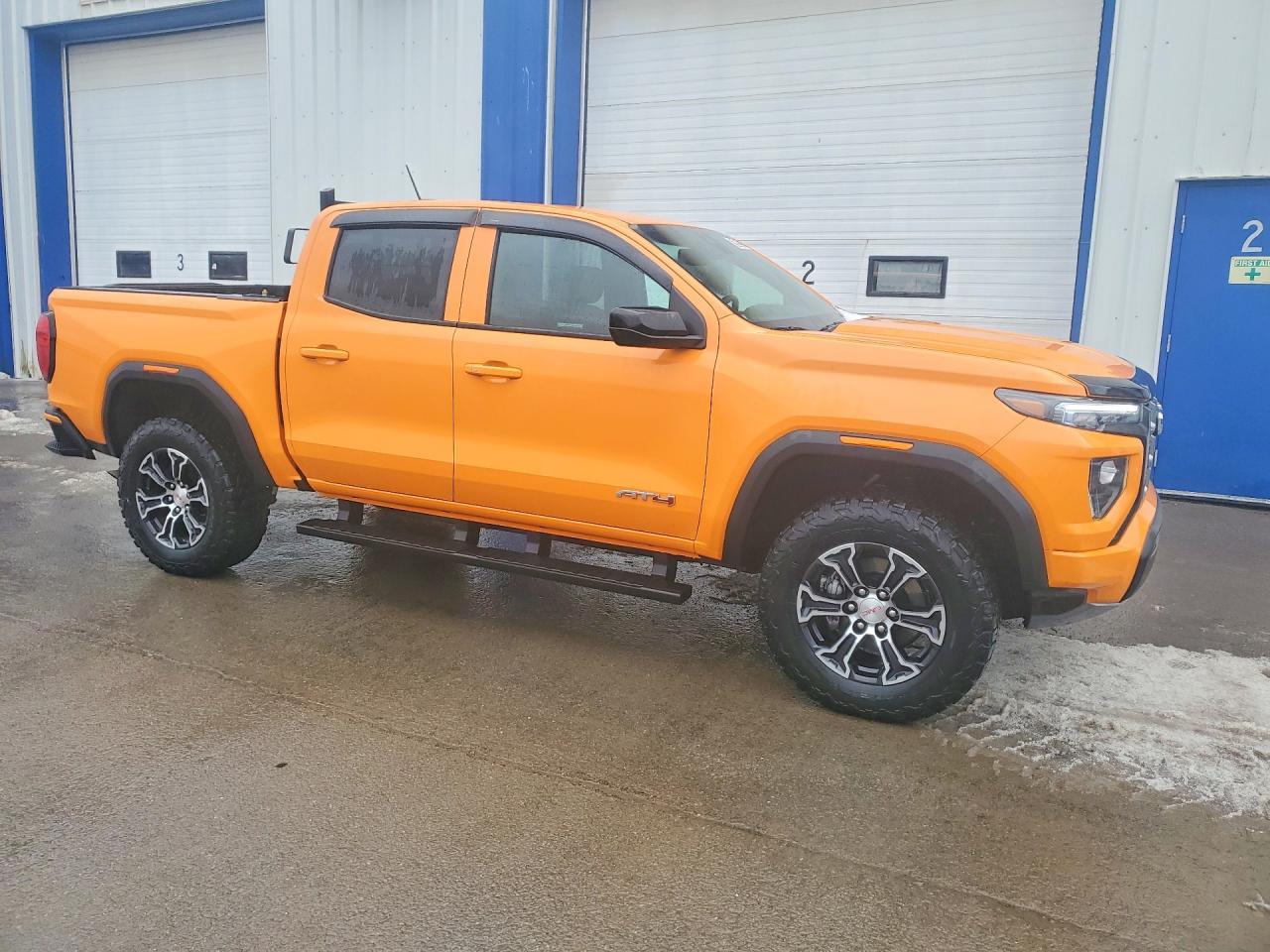2025 GMC Canyon AT4