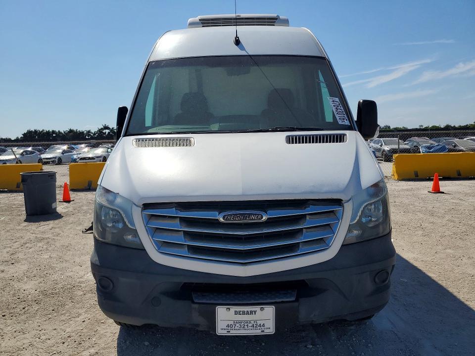 2016 Freightliner Chassis Refrigerated Delivery van