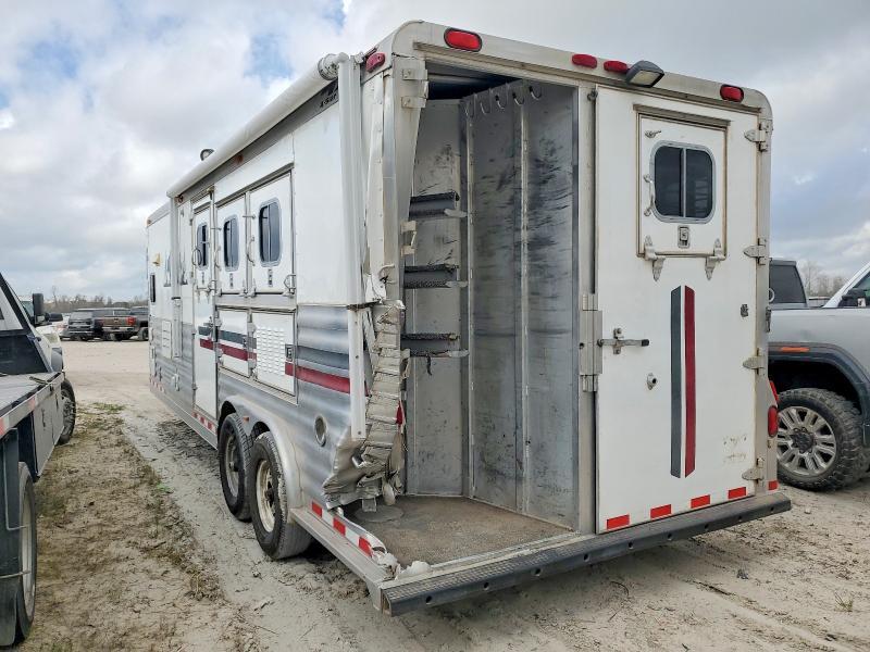 2003 Xmfi 2003 Titan Horse Trailer