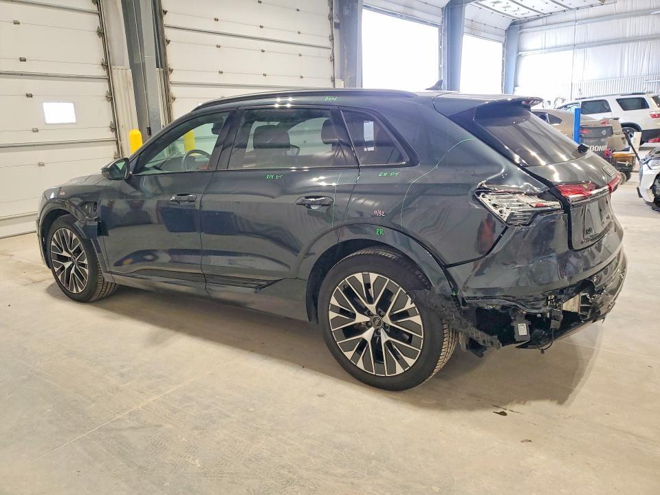 2024 Audi Q8 E-tron Premium Plus