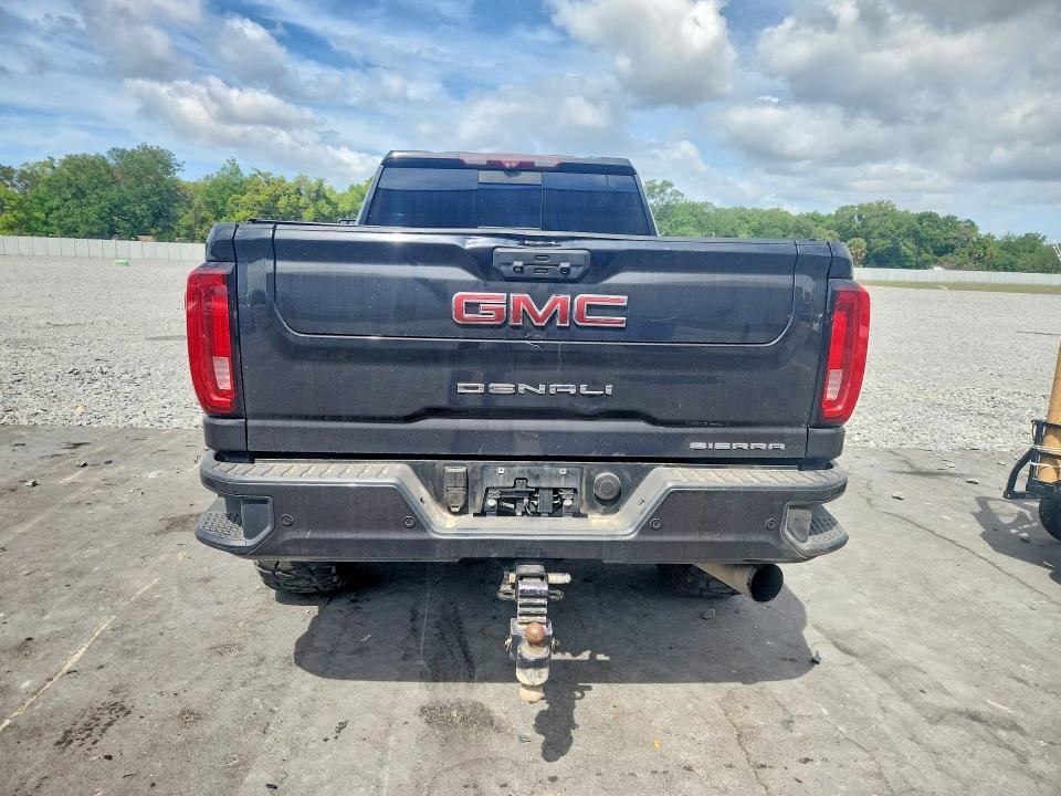 2020 GMC Sierra K2500 Denali