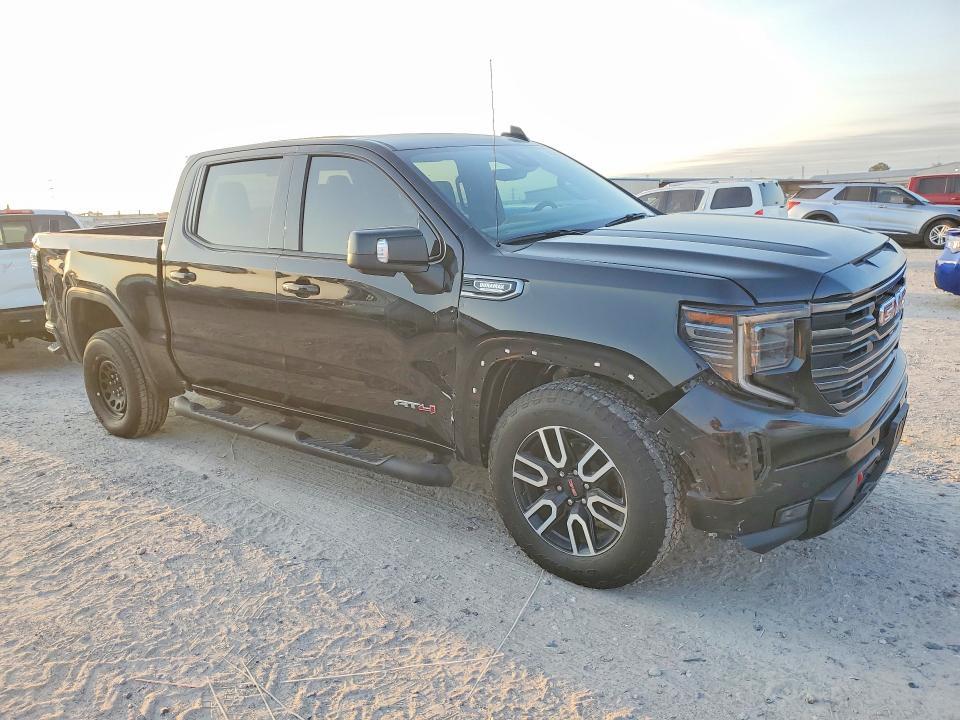 2025 GMC Sierra K1500 AT4