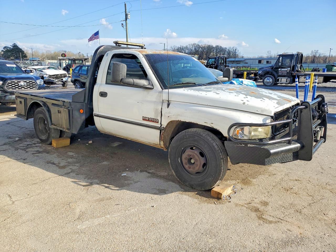 1996 Dodge RAM 2500 Flatbed Truck
