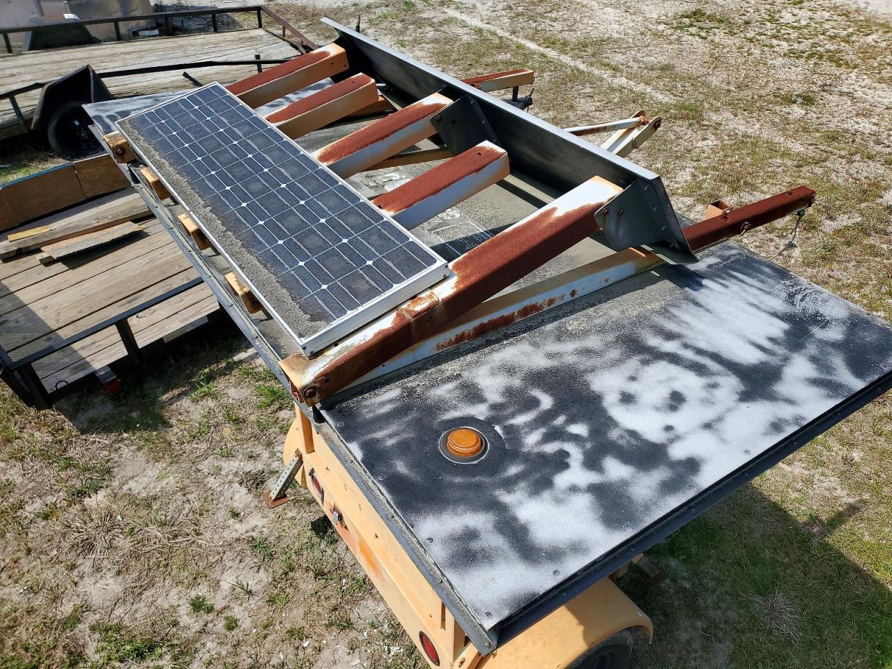 2000 Amida 2000 Arrow Board Trailer
