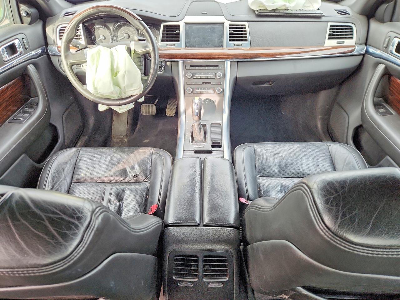 2011 Lincoln MKS