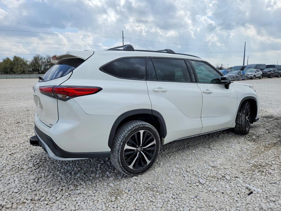 2021 Toyota Highlander xse