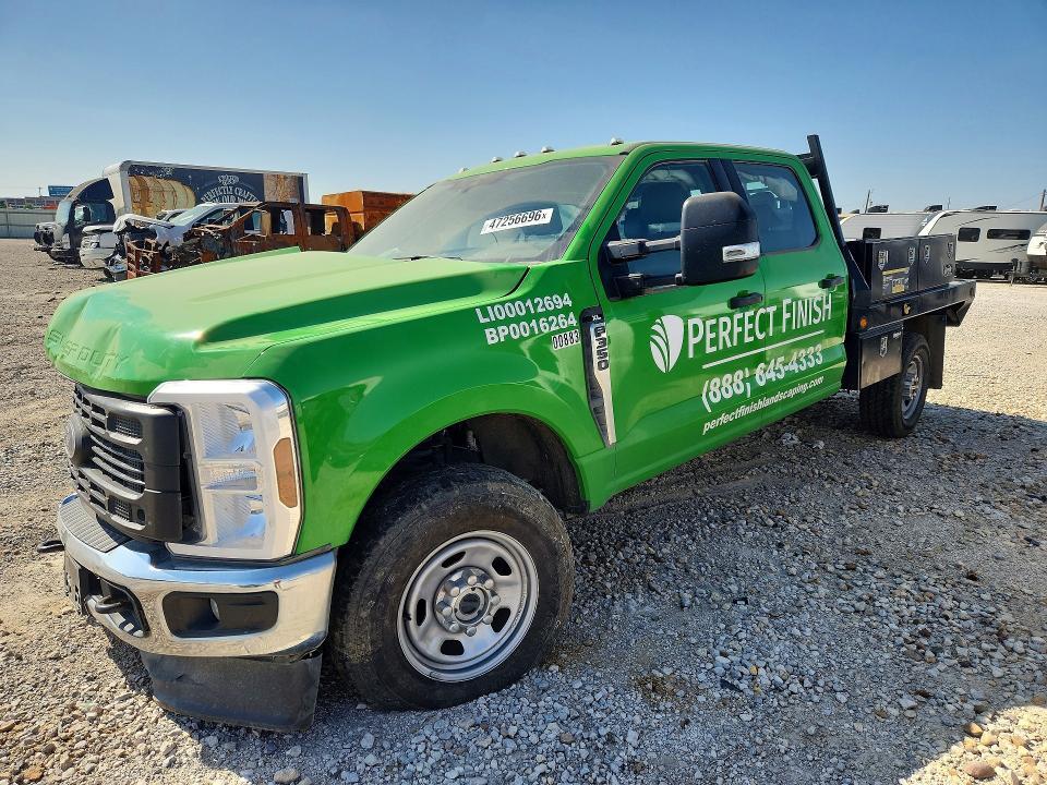 2024 Ford F350 Super Duty Flatbed Truck