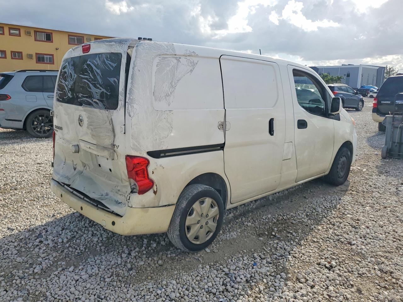 2020 Nissan NV200 SV