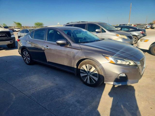 2022 Nissan Altima 2.5 sv