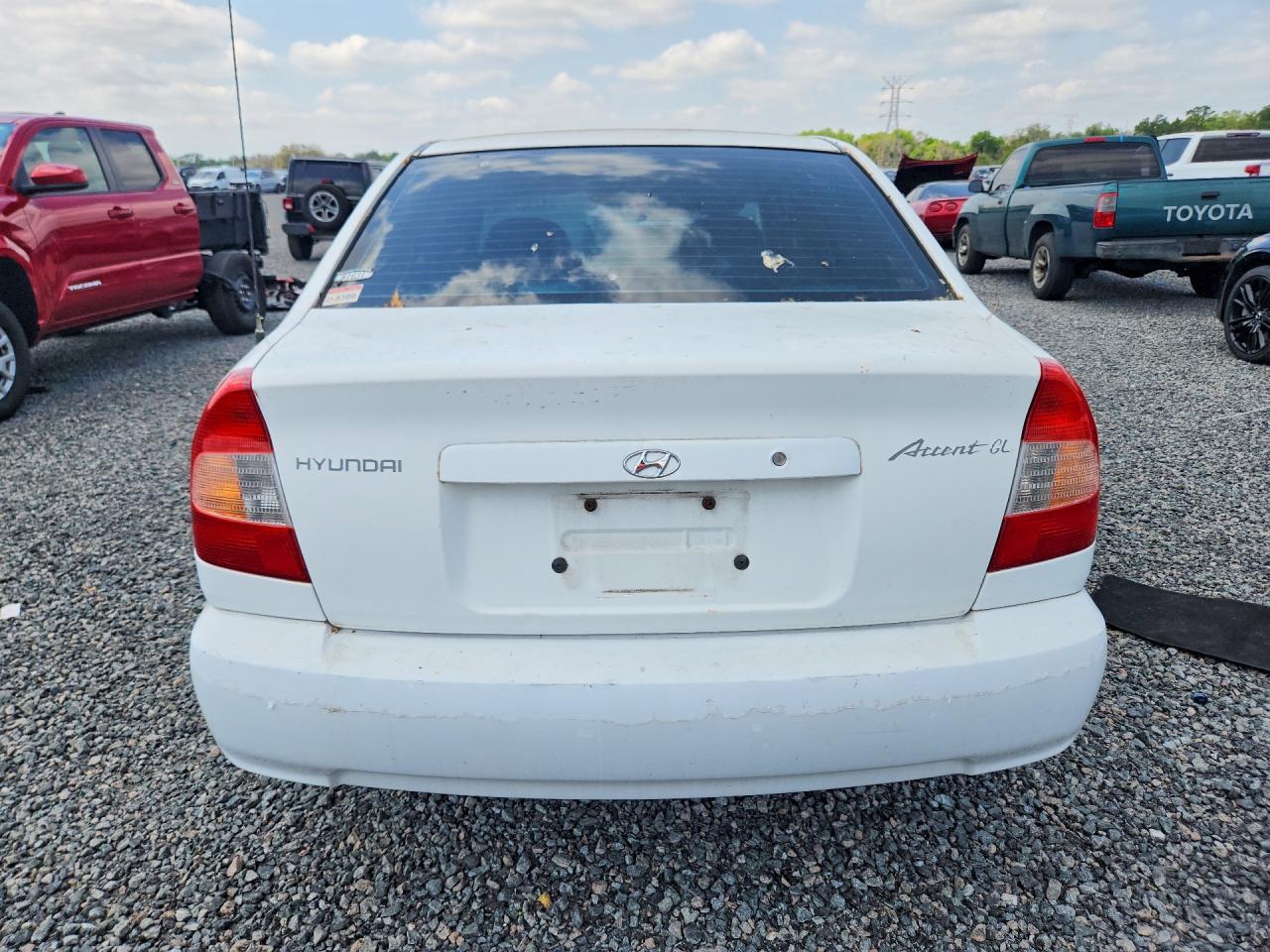 2002 Hyundai Accent gl
