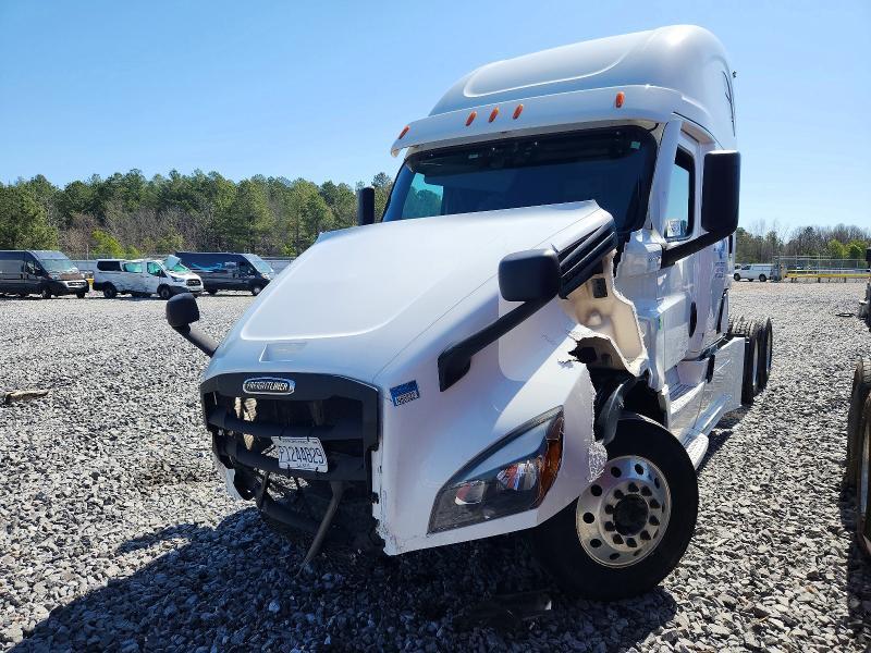 2022 Freigliner 2022 Freightliner Cascadia 126 Semi Truck
