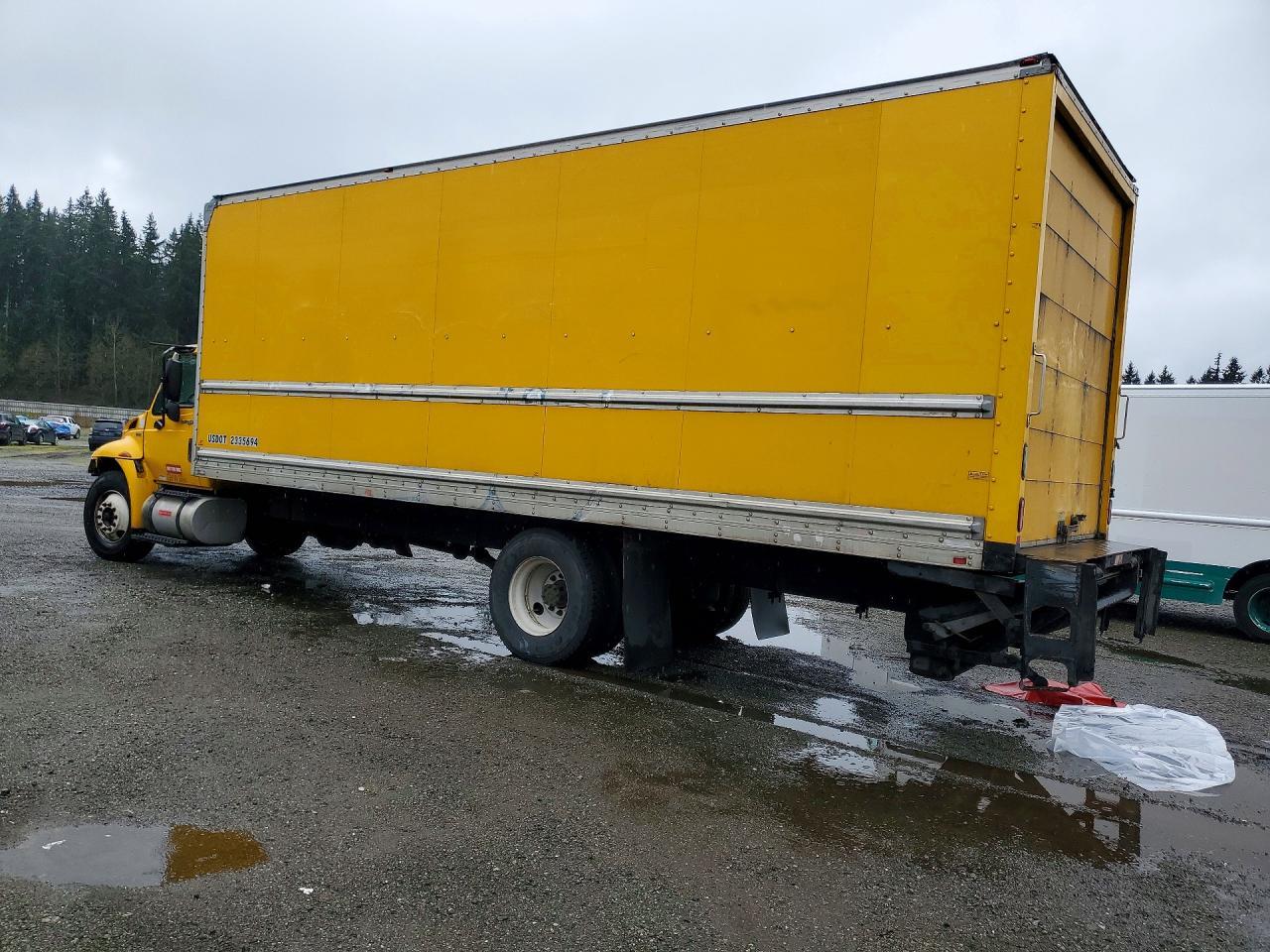 2013 International 4300 BOX Truck