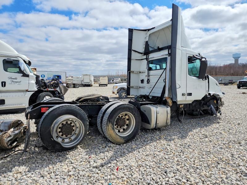 2018 Volv O VNL Semi Truck