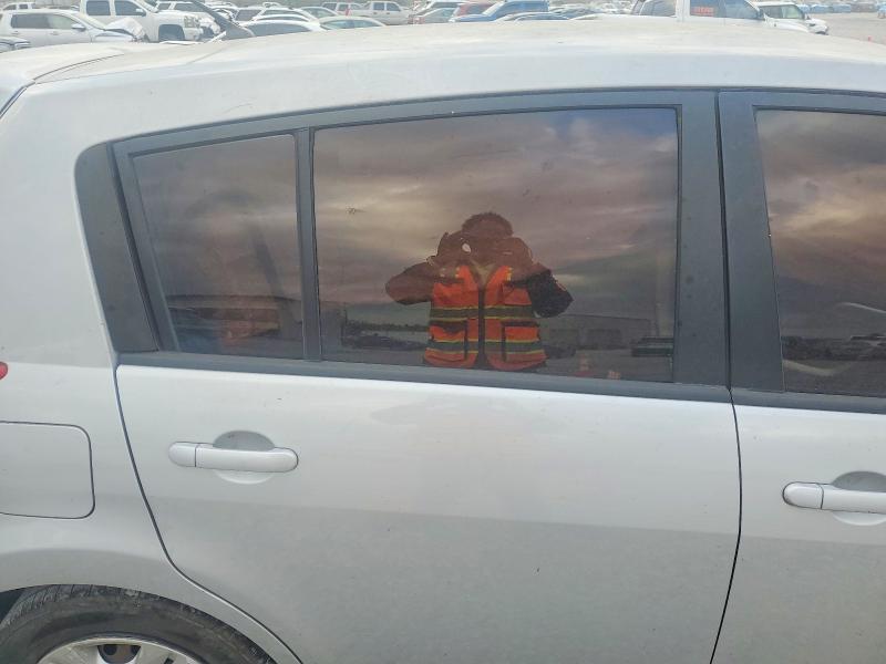 2012 Nissan Versa 1.8 s