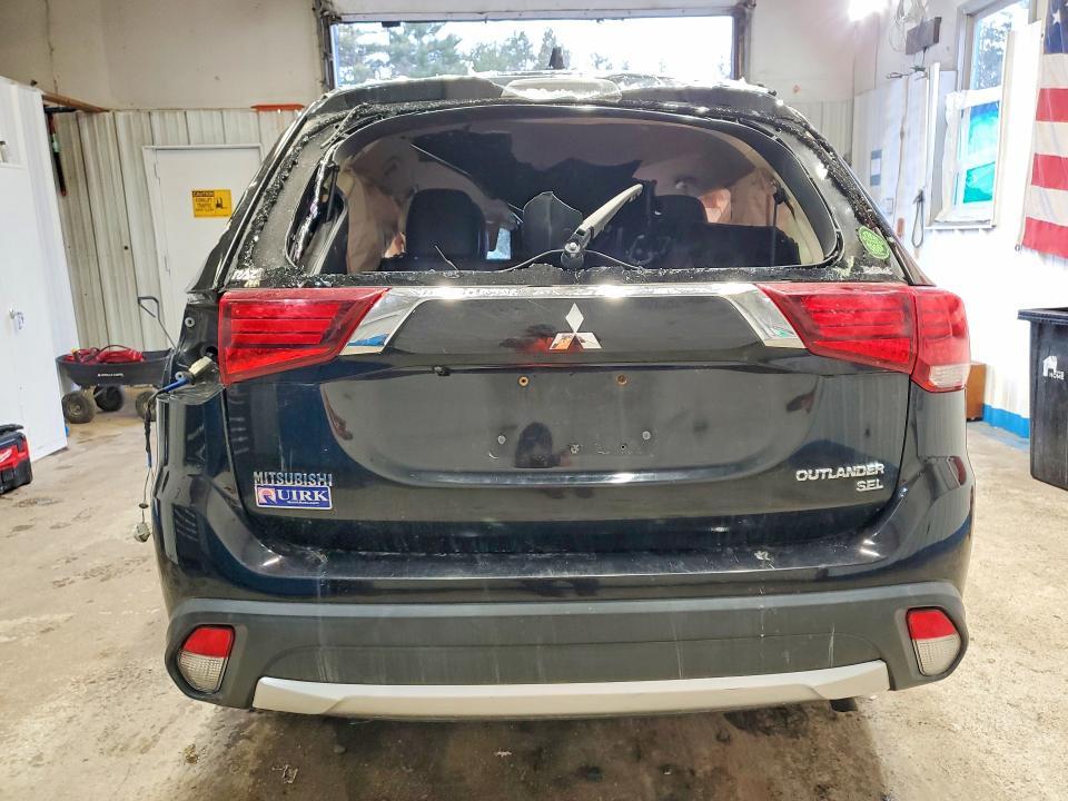 2018 Mitsubishi Outlander se