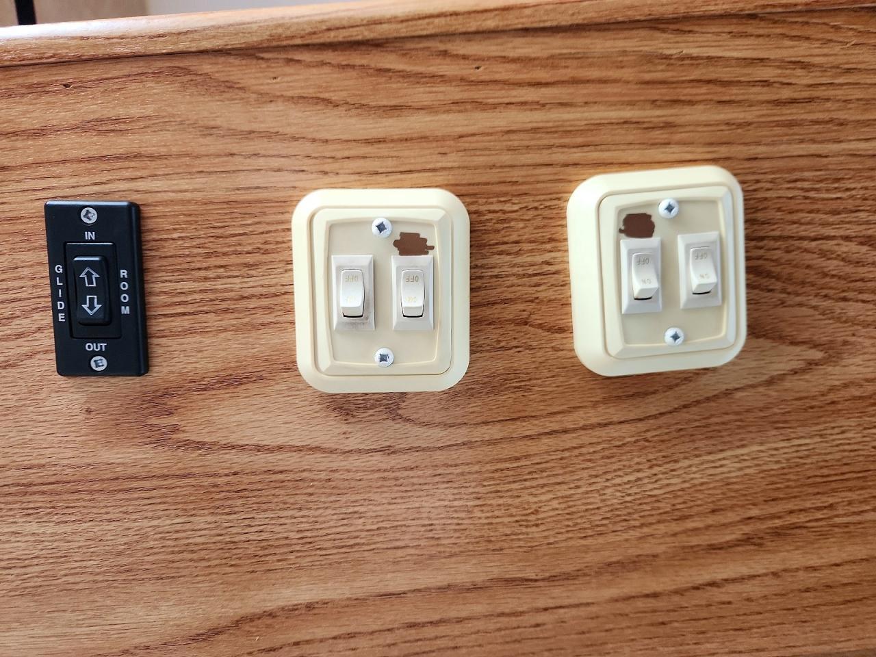 2004 Dutchmen Classic Series M-28B