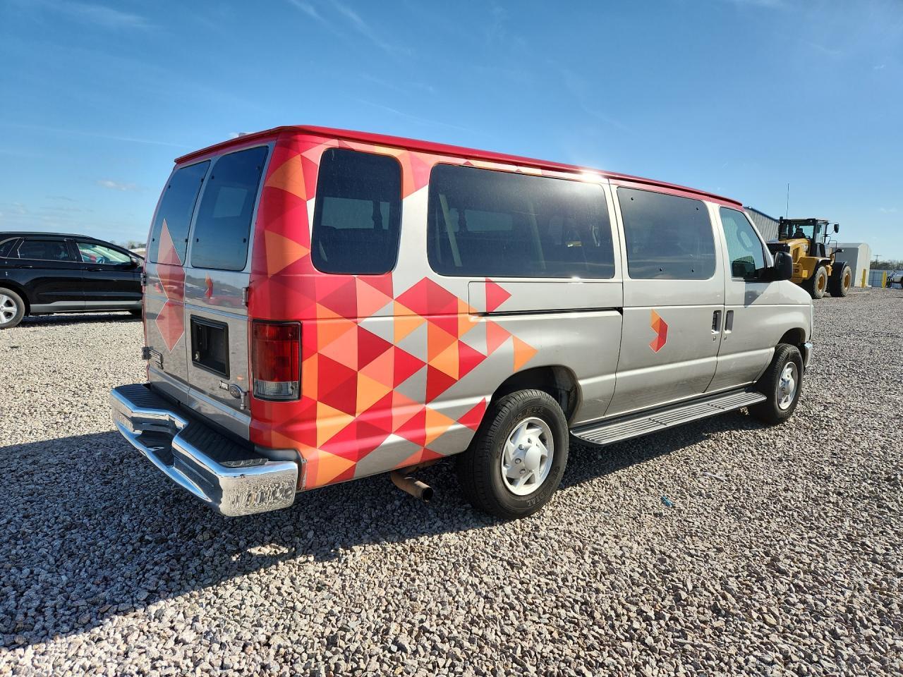 2012 Ford Econoline E350 Super Duty Wagon