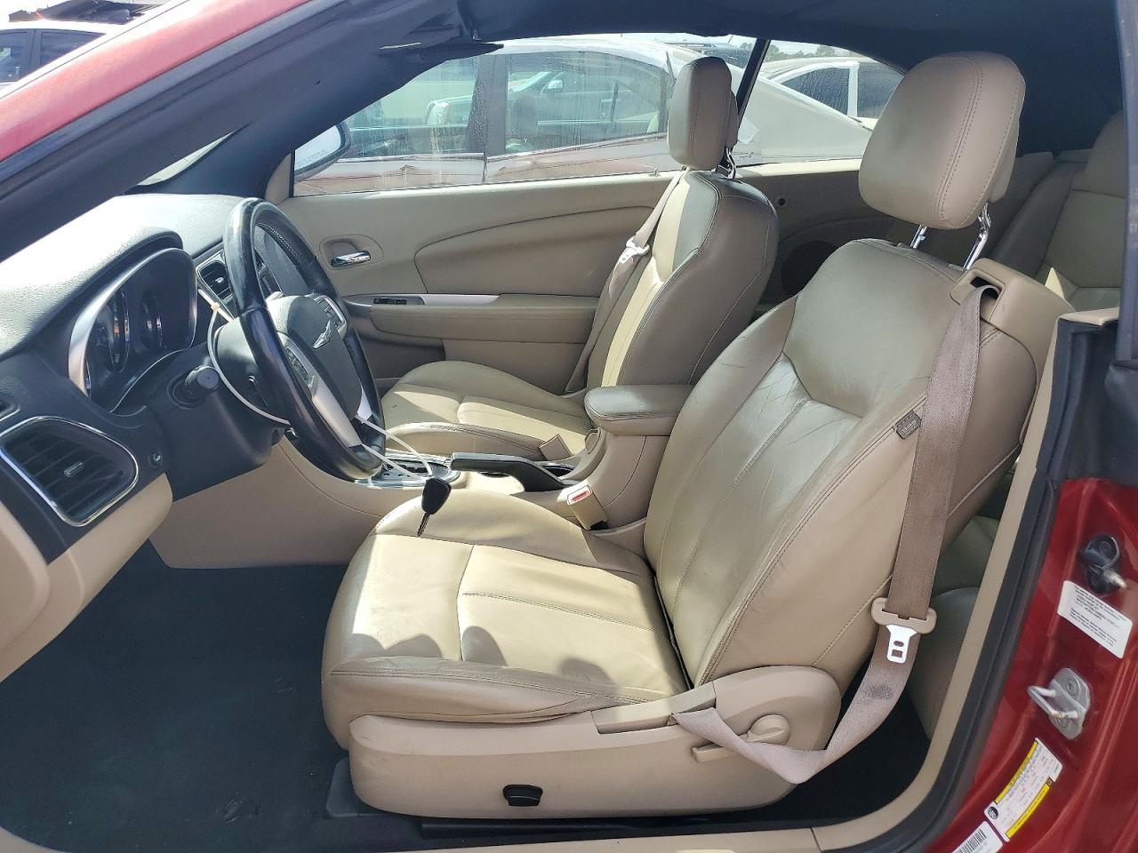 2012 Chrysler 200 Limited