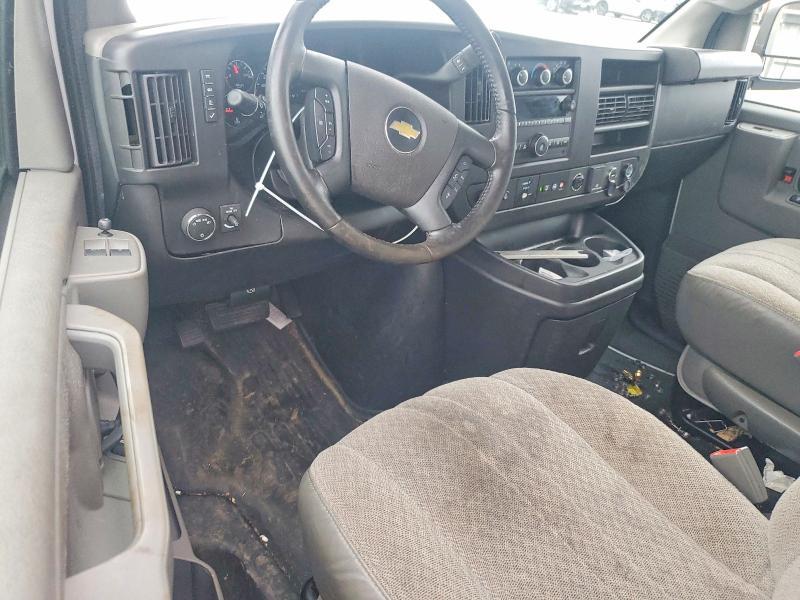 2022 Chevrolet Express box Truck