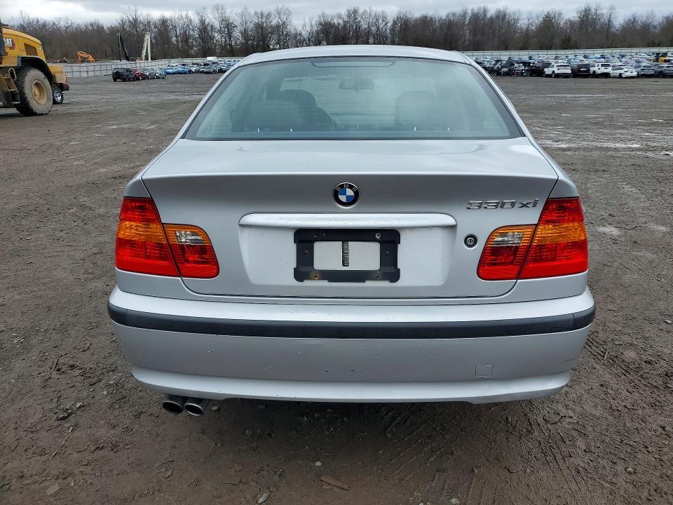 2002 BMW 330 xi