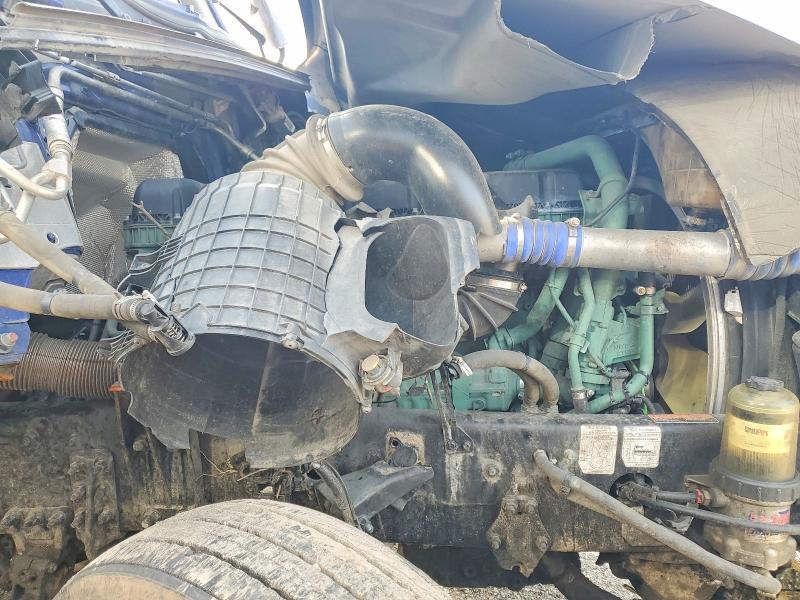 2022 Volv O VNL Semi Truck
