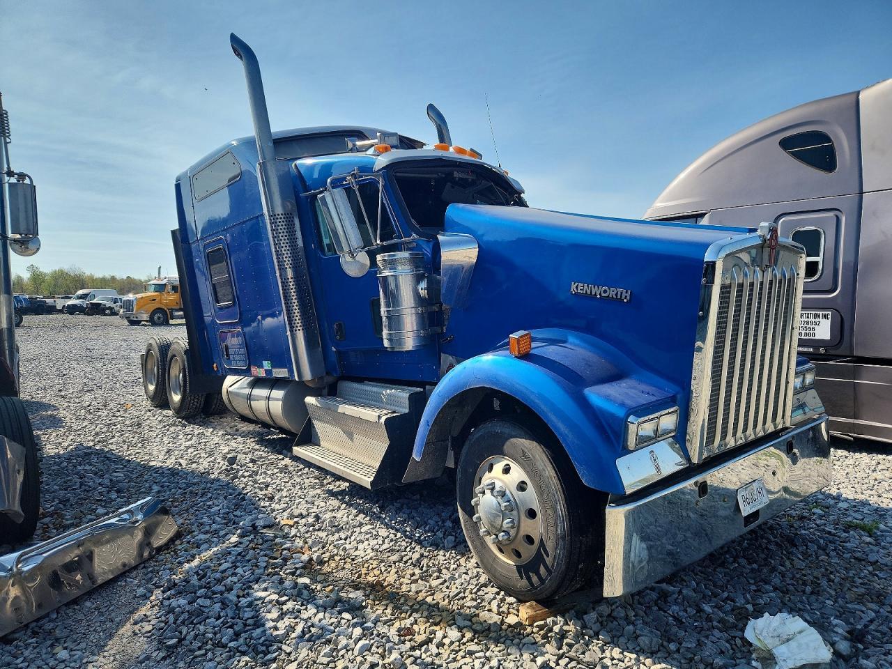 2016 Kenworth W990 Semi Truck