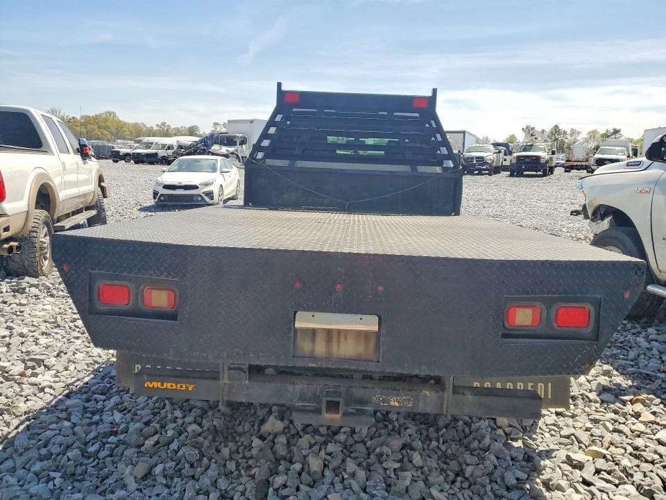2017 Chevrolet Silverado Flatbed Truck