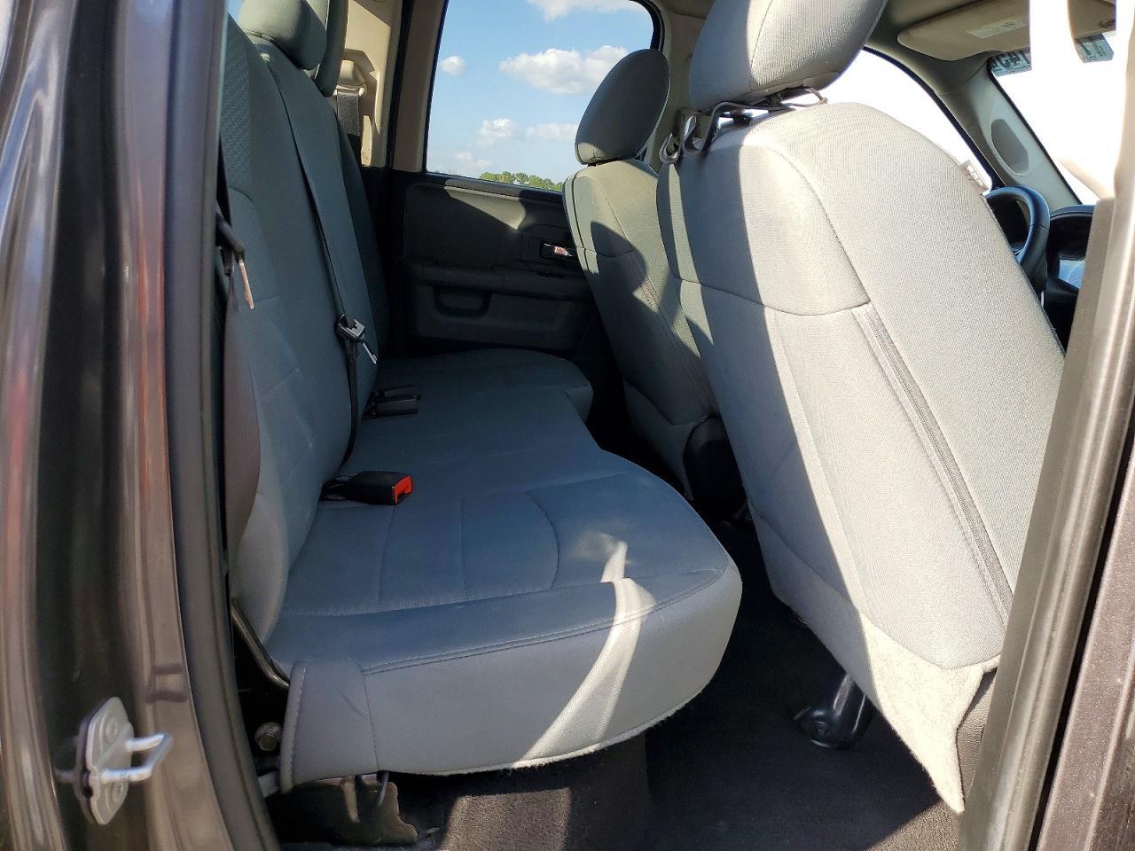 2014 Dodge RAM 1500 SLT