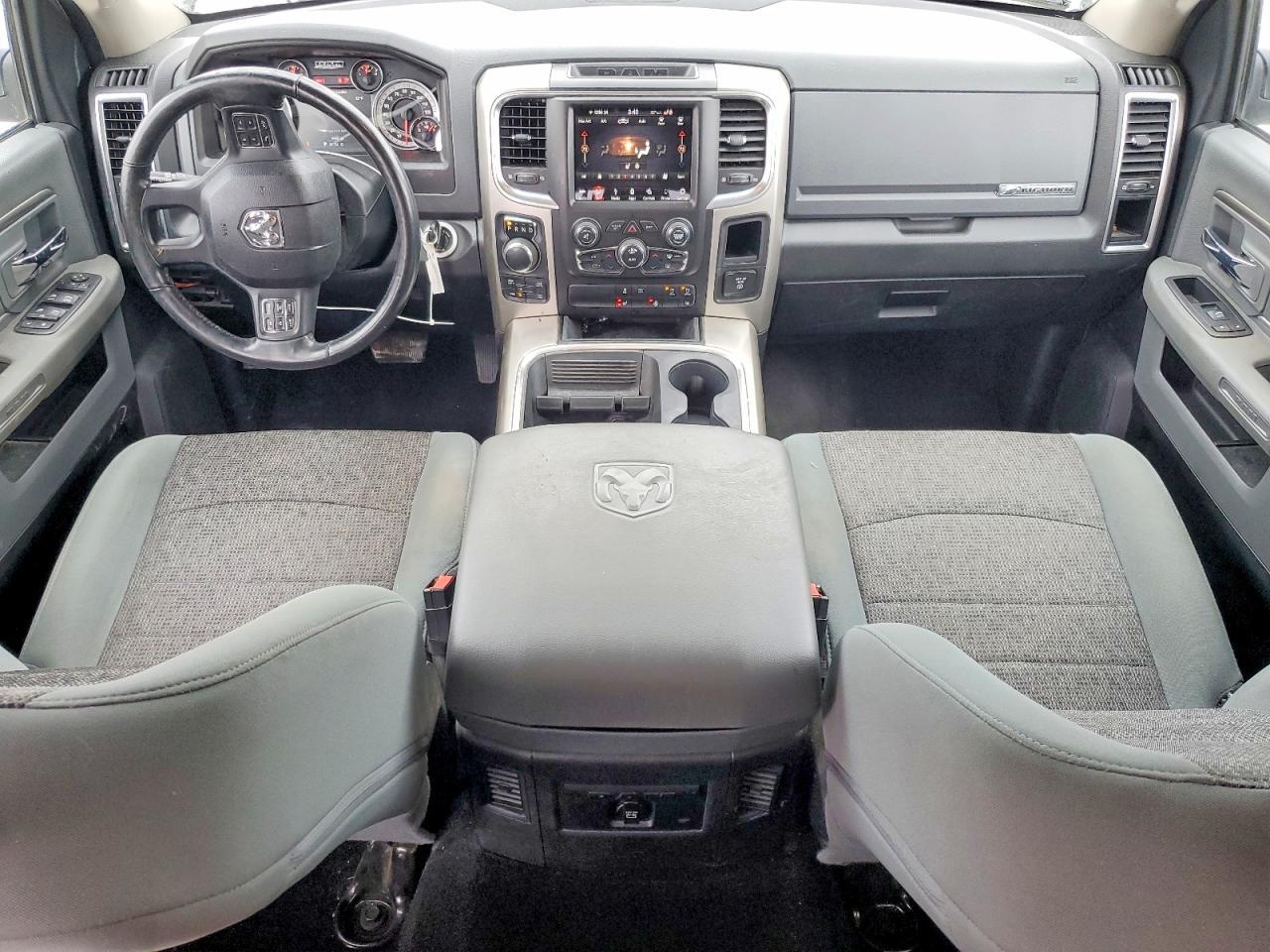 2018 Dodge RAM 1500 SLT