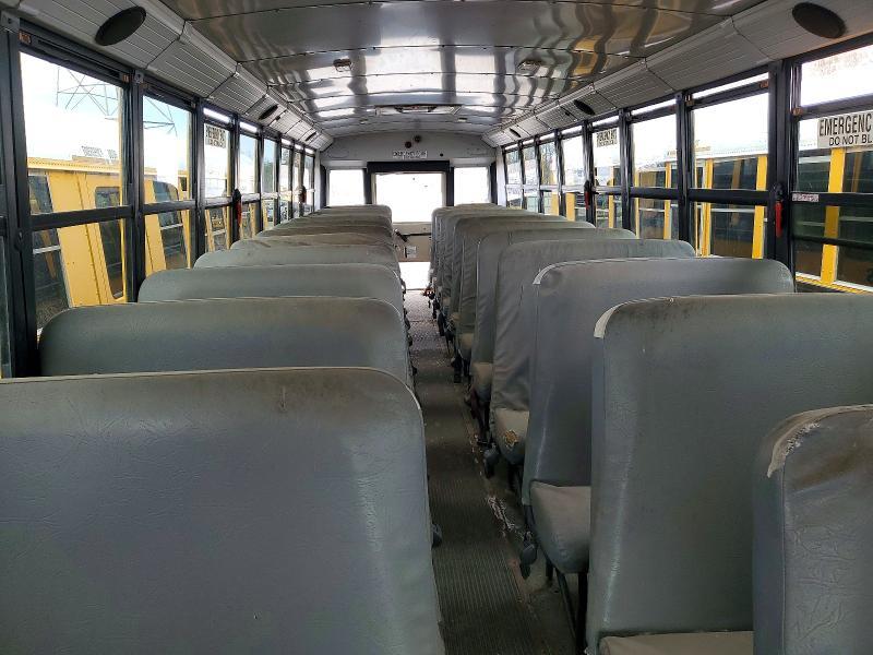 2012 Freigliner 2012 Thomas SAF-T-LINER C2-School Bus