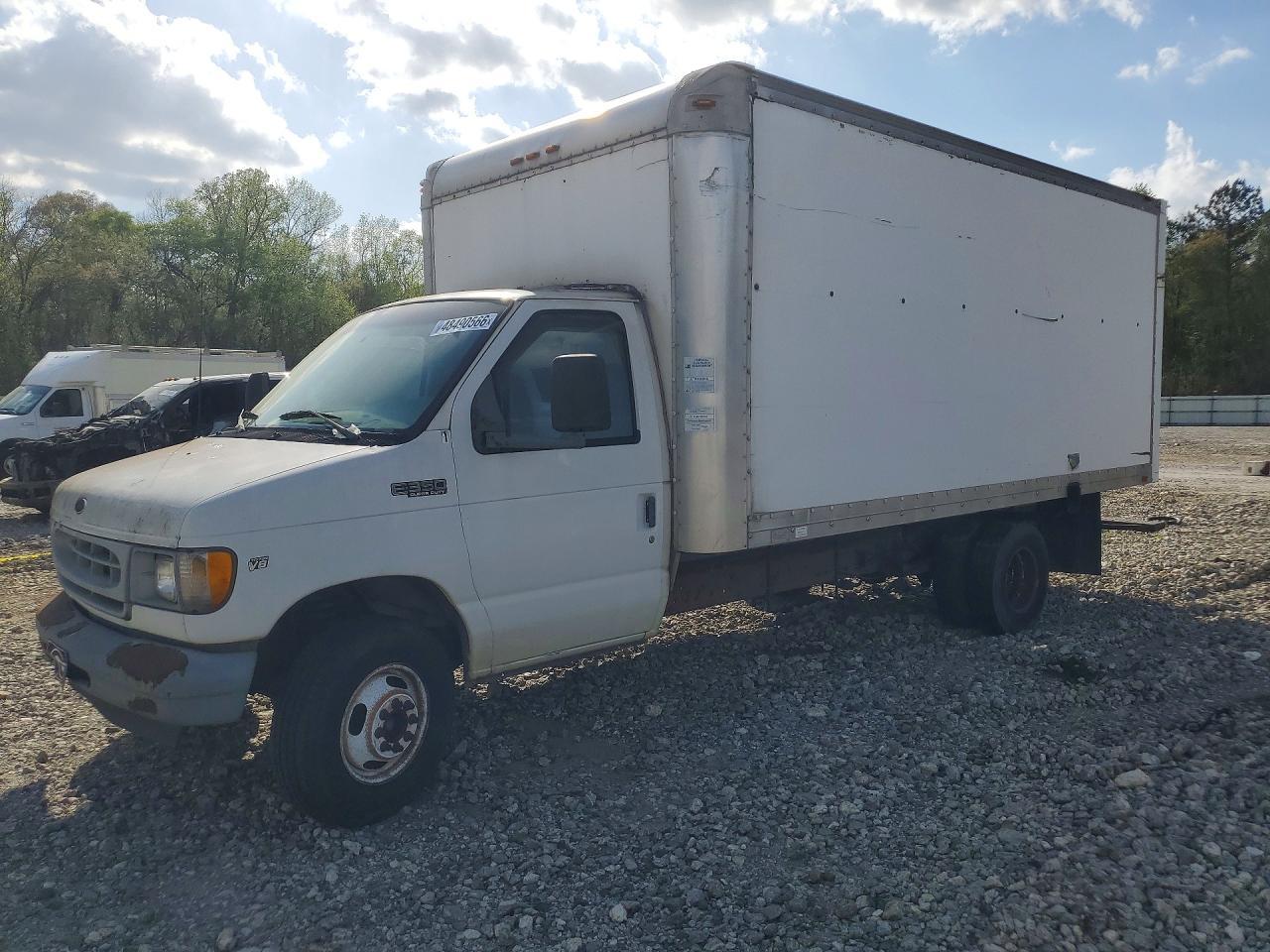 2002 Ford E350 BOX Truck