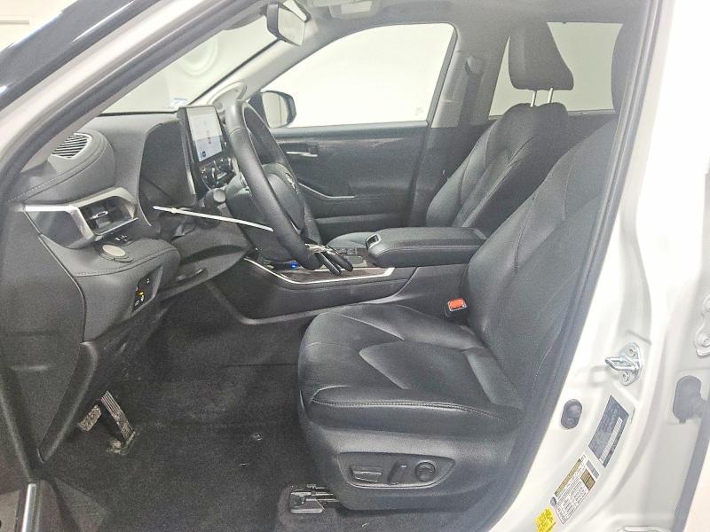 2025 Toyota Highlander Hybrid Limited