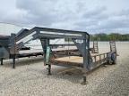 2010 Lamar Trailers Trailer