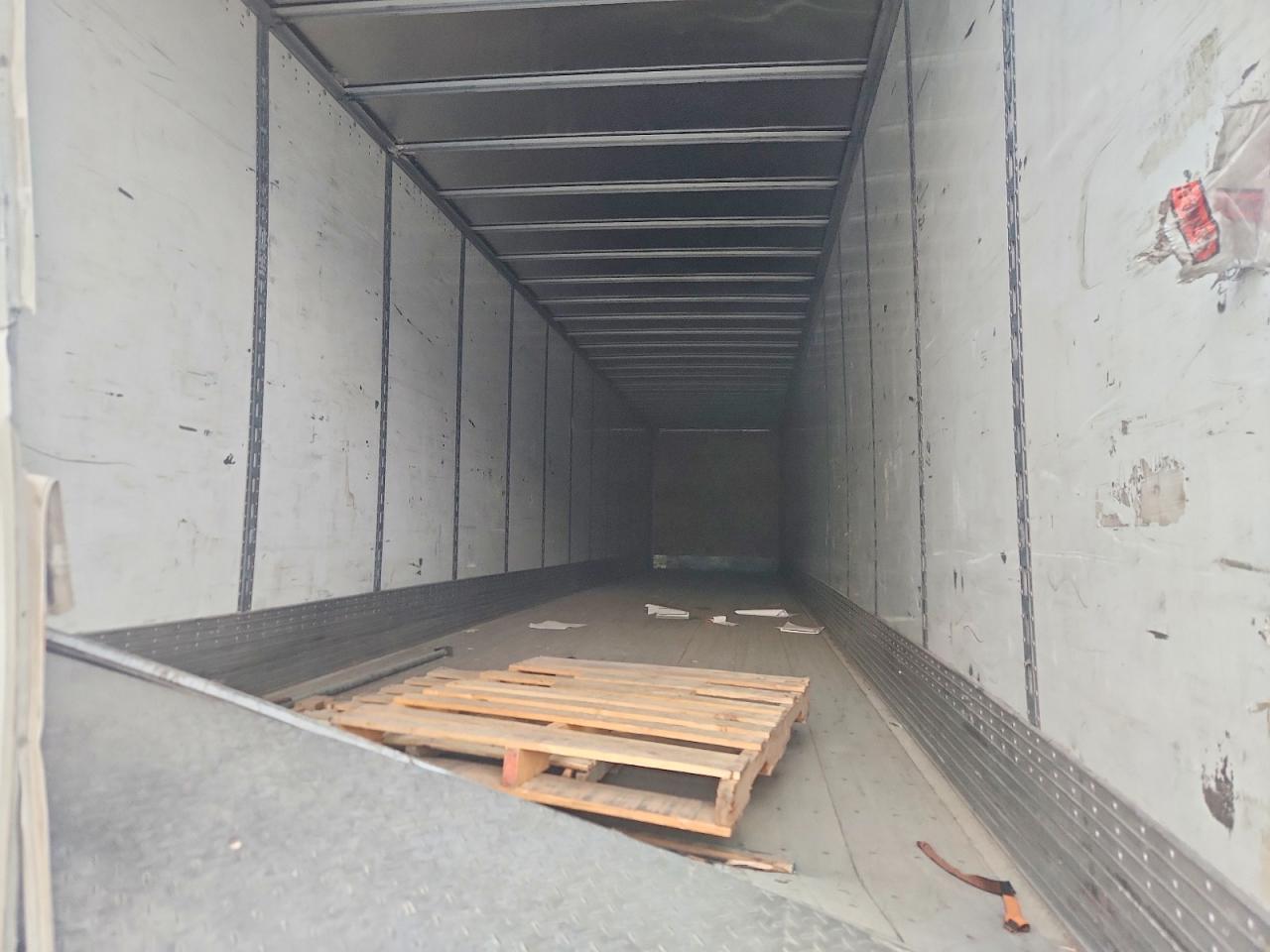 2014 Vanguard DRY Van Trailer