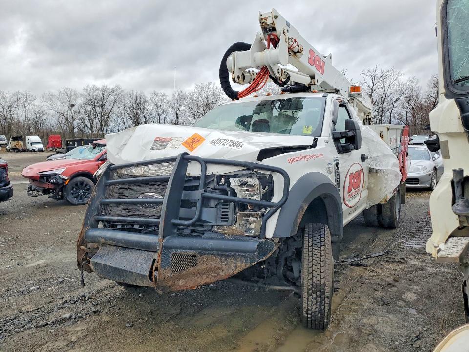 2017 Ford F550 Super Duty Bucket Truck