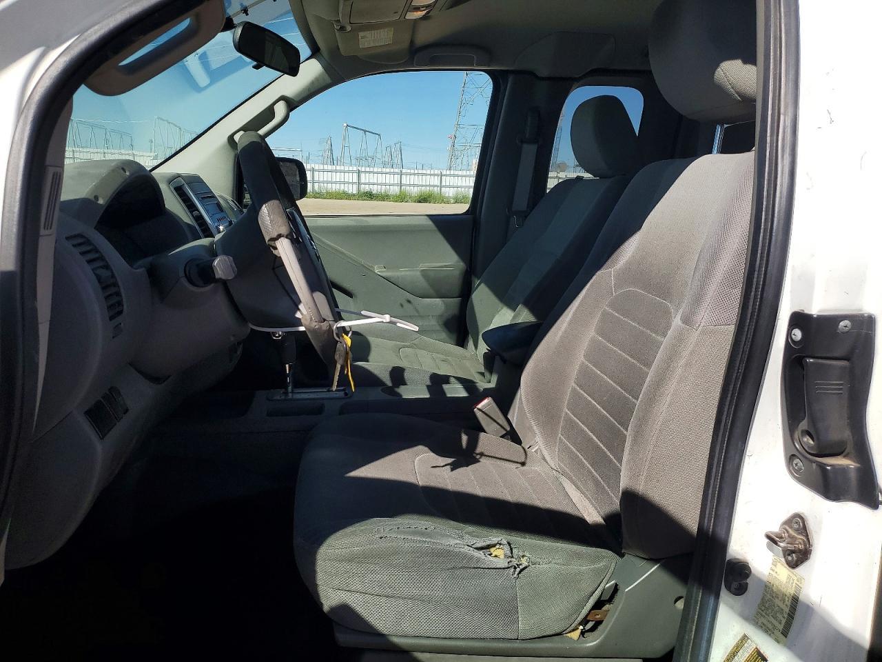2015 Nissan Frontier S