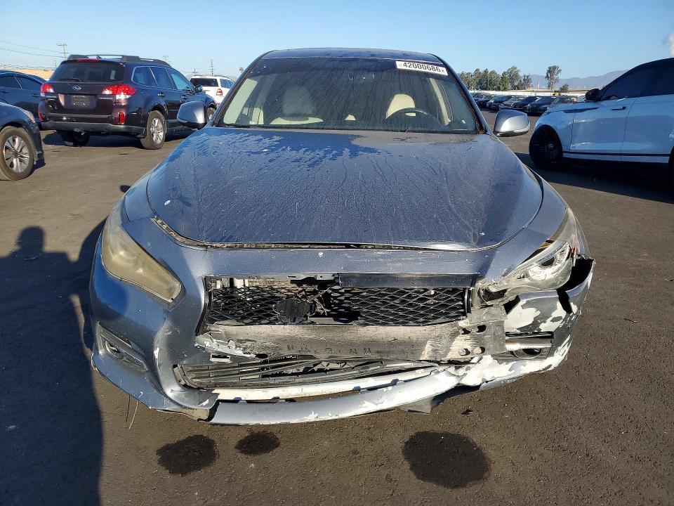 2015 Infiniti Q50 Premium