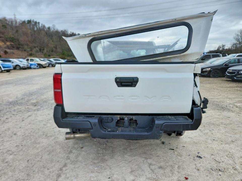 2024 Toyota Tacoma sr