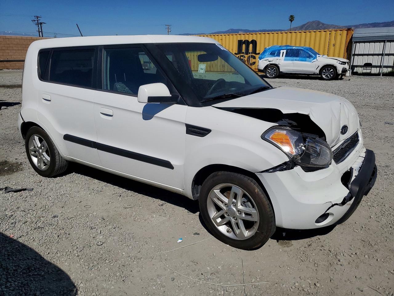 2010 KIA Soul +