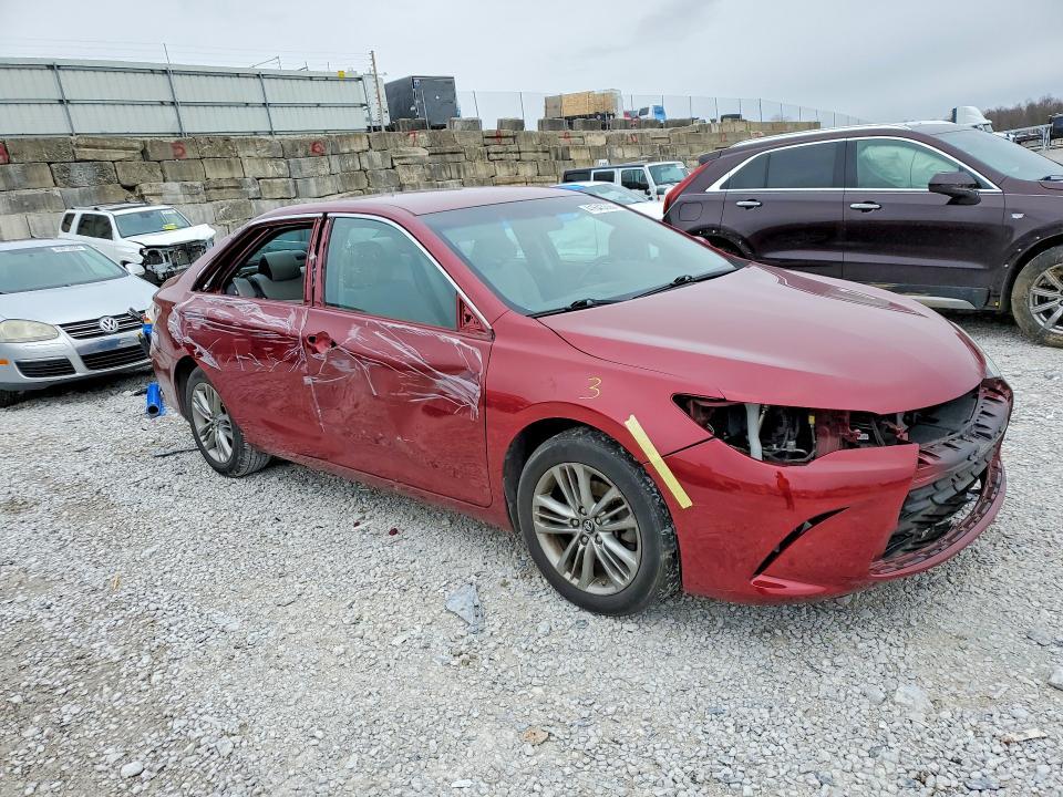 2016 Toyota Camry se