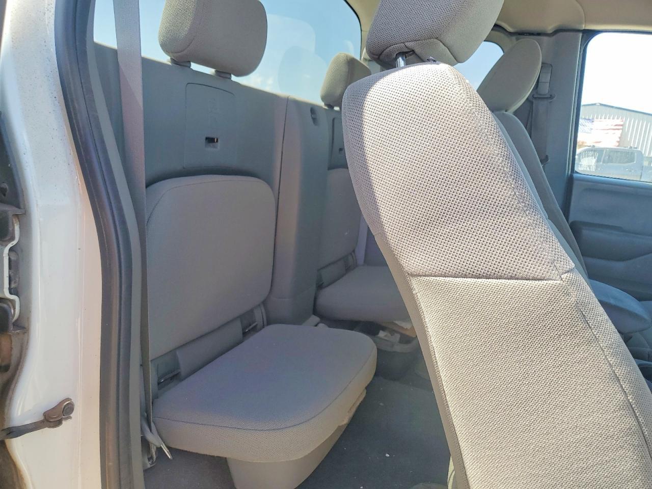 2019 Nissan Frontier s